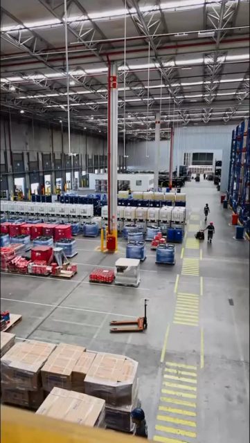 A BrasMundi é movimento e movimenta a logística que faz o mercado girar. Porque por trás de grandes operações, existe uma estrutura que não para!

Quer implementar ou melhorar sua operação logística no Nordeste?
Somos referência na região, com estruturas prontas para receber a sua empresa com excelência, e a apenas 10 minutos do Porto de Suape.

Na BrasMundi, sua operação chega mais rápido, com mais segurança, além de mais eficiência e competitividade.

👉 Entre em contato com a gente e descubra como começar agora mesmo.
Link da BIO.