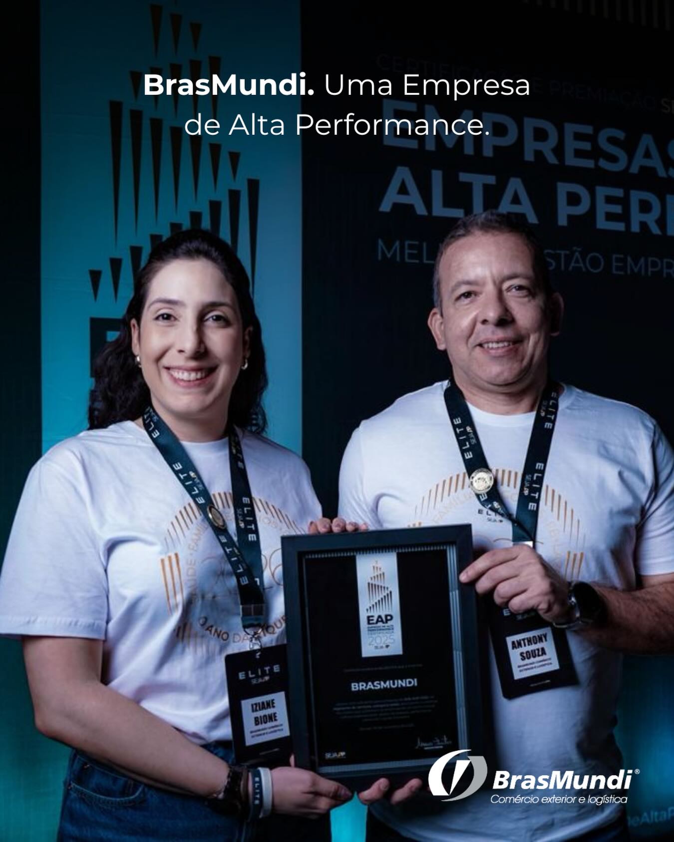 A BrasMundi acaba de conquistar o Selo EAP, uma certificação nacional que reconhece organizações que transformam cultura em performance, gestão em resultados e pessoas em propósito.

Esse reconhecimento valida tudo o que construímos ao longo de quase 25 anos:
uma operação sólida, uma cultura que valoriza gente, processos que evoluem continuamente e um compromisso diário com excelência em comércio exterior e logística integrada.

O Selo EAP, certificado pela Seja AP, uma das principais consultorias empresariais do país, avalia empresas nos pilares de Cultura Organizacional, Comercial, Gente e Gestão e Financeiro. Receber essa certificação demonstra que estamos no caminho certo.

Mais do que um selo, é um marco.
É o início de um novo ciclo onde seguimos elevando padrões, fortalecendo relações e entregando resultados que inspiram confiança.

BrasMundi. Empresa certificada como Alta Performance.
A melhor menor distância.
@sejaap