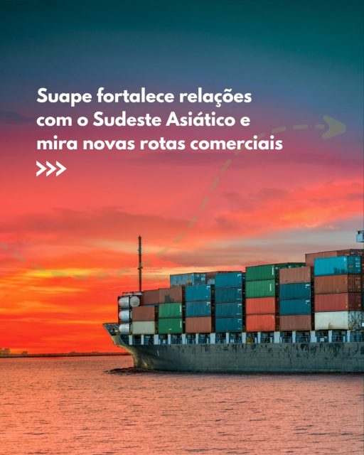 O Complexo Industrial Portuário de Suape avança em sua estratégia de internacionalização com a formalização de um acordo de cooperação técnica voltado à aproximação com os países do Sudeste Asiático, uma das regiões mais dinâmicas do comércio global.

A iniciativa fortalece relações comerciais, amplia oportunidades de investimento, diversifica mercados e integra Suape a rotas logísticas altamente competitivas. A agenda internacional reuniu representantes de diferentes países e setores econômicos, criando um ambiente propício ao diálogo, à troca de experiências e à apresentação do potencial logístico e industrial do complexo.

Durante o encontro, foram destacados a infraestrutura portuária, os projetos em expansão e as vantagens estratégicas de Suape para operações de comércio exterior, logística integrada e atração de novos negócios. O movimento reforça o posicionamento do porto como hub logístico internacional, preparado para atender demandas globais e atuar como elo entre o Brasil e mercados estratégicos da Ásia, com foco em eficiência, competitividade e integração de longo prazo.

O Sudeste Asiático reúne países como Camboja, Filipinas, Indonésia, Laos, Malásia, Myanmar, Singapura, Tailândia, Vietnã, Brunei e Timor Leste. Com mais de 680 milhões de habitantes e PIB superior a US$ 4 trilhões, a região se destaca pelo dinamismo econômico e pela relevância em setores como agroindústria, energia, logística e manufatura, áreas alinhadas à estratégia de expansão de Suape.

Com a evolução do porto, a BrasMundi se consolida como referência em comércio exterior, despacho aduaneiro e logística integrada, oferecendo suporte completo em importação, exportação e gestão aduaneira. Com expertise técnica e profundo conhecimento dos fluxos logísticos e regulatórios, conecta empresas às novas oportunidades geradas pela expansão de Suape e pelas rotas globais de comércio.

BrasMundi. A melhor menor distância.
Entre em contato pelo link da bio.